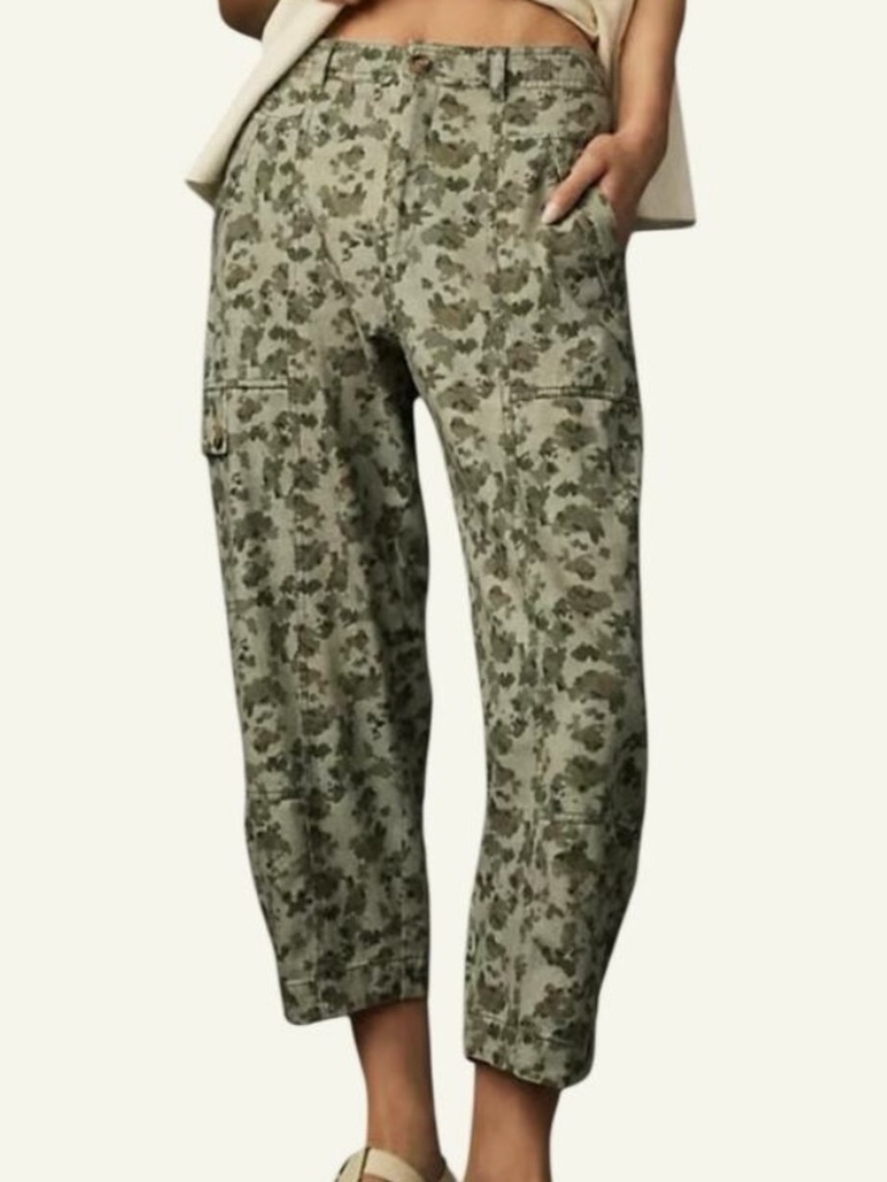 Anthropologie Camden Utility Barrel Cargo Pants Trousers Camo like print cotton